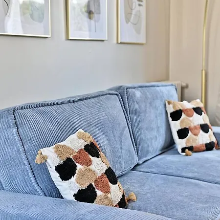 Moderne Et Colore Apartment