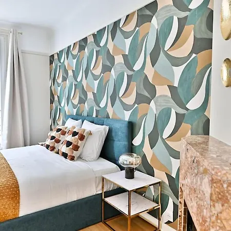 Moderne Et Colore Apartment